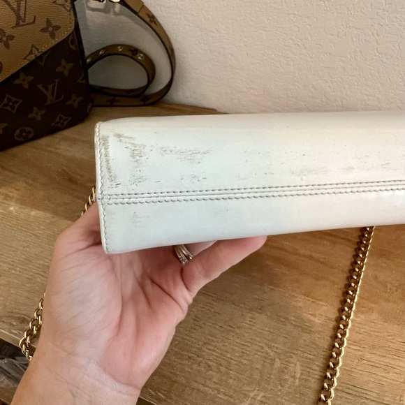 🤍 FERRAGAMO WHITE GANCINI CROSSBODY🤍 VINTAGE🤍 - Picture 6 of 7